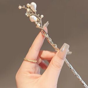 Gold and Silver Pearl Hair Accessory